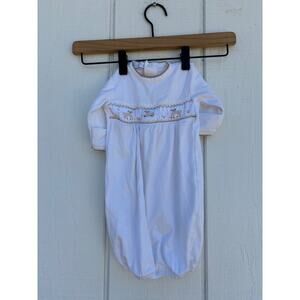 Hug Me First Smocked Baby Outfit,‎ Newborn, Smocked Lambs, White, Sz NB